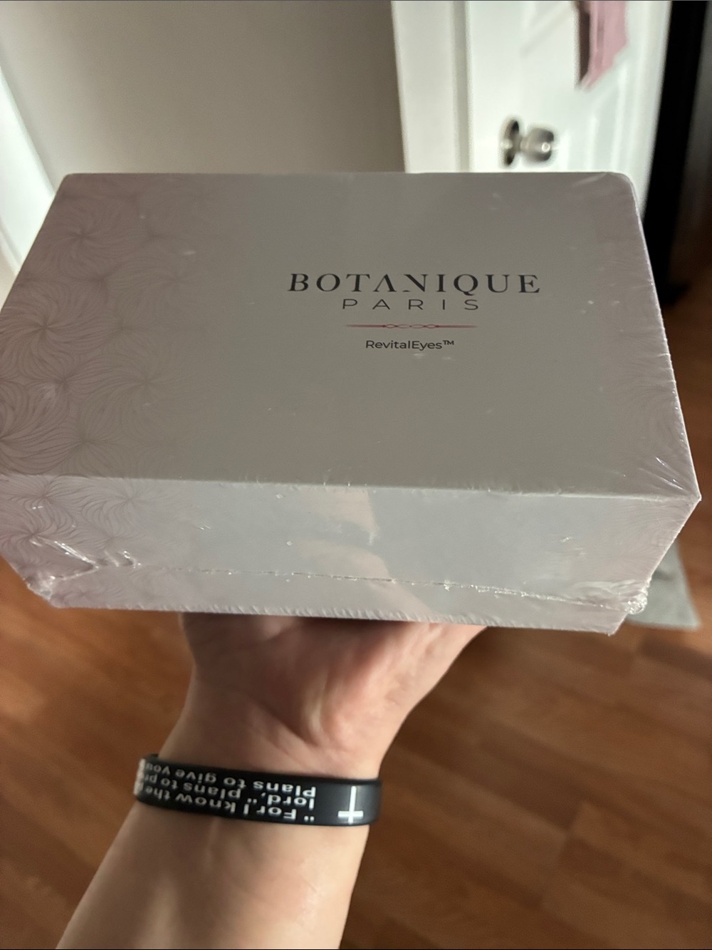 Botanique Paris RevitalEyes Eye Cream - White